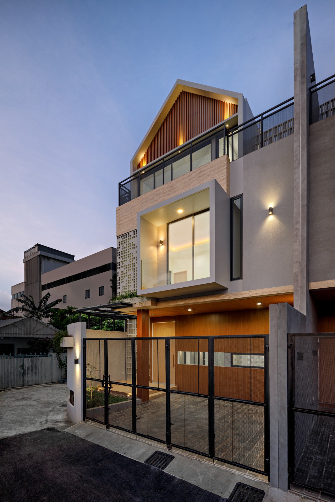 Joyglo Mampang thumbnail 10
