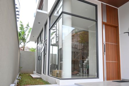 Joyglo Simatupang thumbnail 17